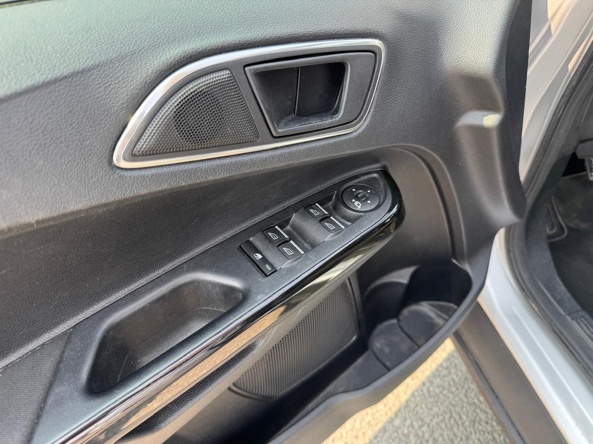 Ford B-max 1.0 ECOBOOST S&S  125 TITANIUM- DISTRIBUTION NEUVE