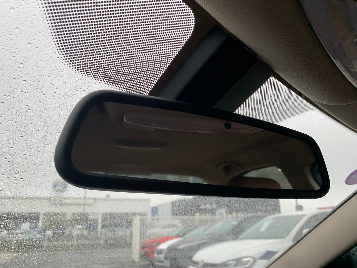 Bmw Série 3 184 | Luxury | Cuir | Radar avant arriére | Historique maintenance | Démarrage sans clé