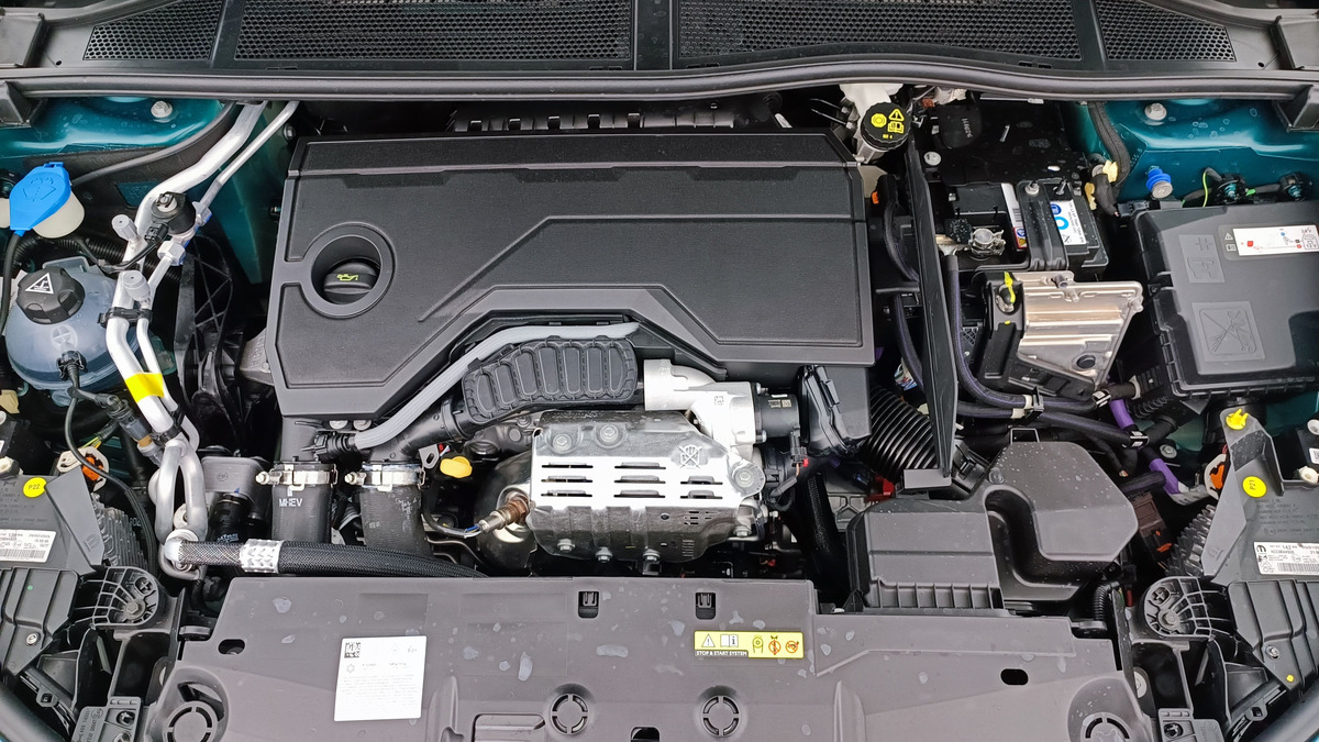 Peugeot 308 III(2) 1.2 Hybrid 145 ch | GT Exclusive e-DCS6 | Caméra 360° | PLUSIEURS COLORIS