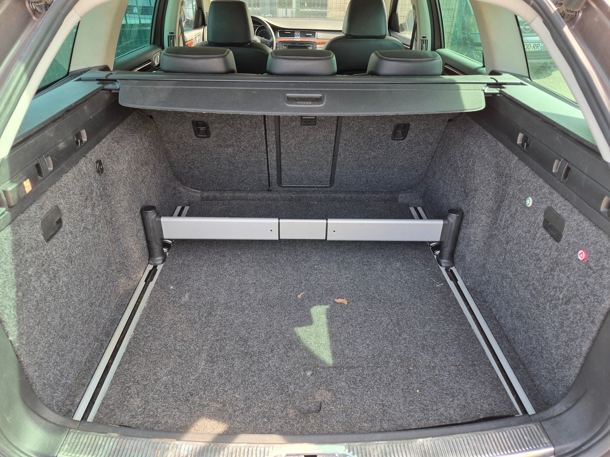 Skoda Superb Combi II 2.0 TDI 170 CR FAP PRAHA DSG