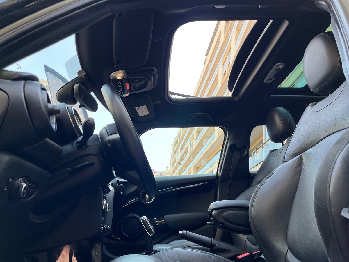 Mini Mini Cooper s 192 CV PACK JCW / TOIT OUVRANT / 5 PORTES / JANTES NOIRES/ Carplay