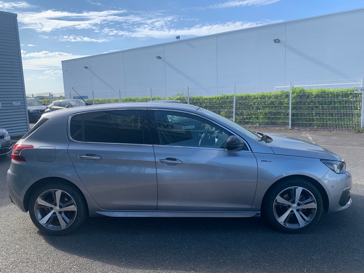 Peugeot 308 130 ch | GT Line | Toit panoramique | Apple car play | Avertisseur angles morts | Radars