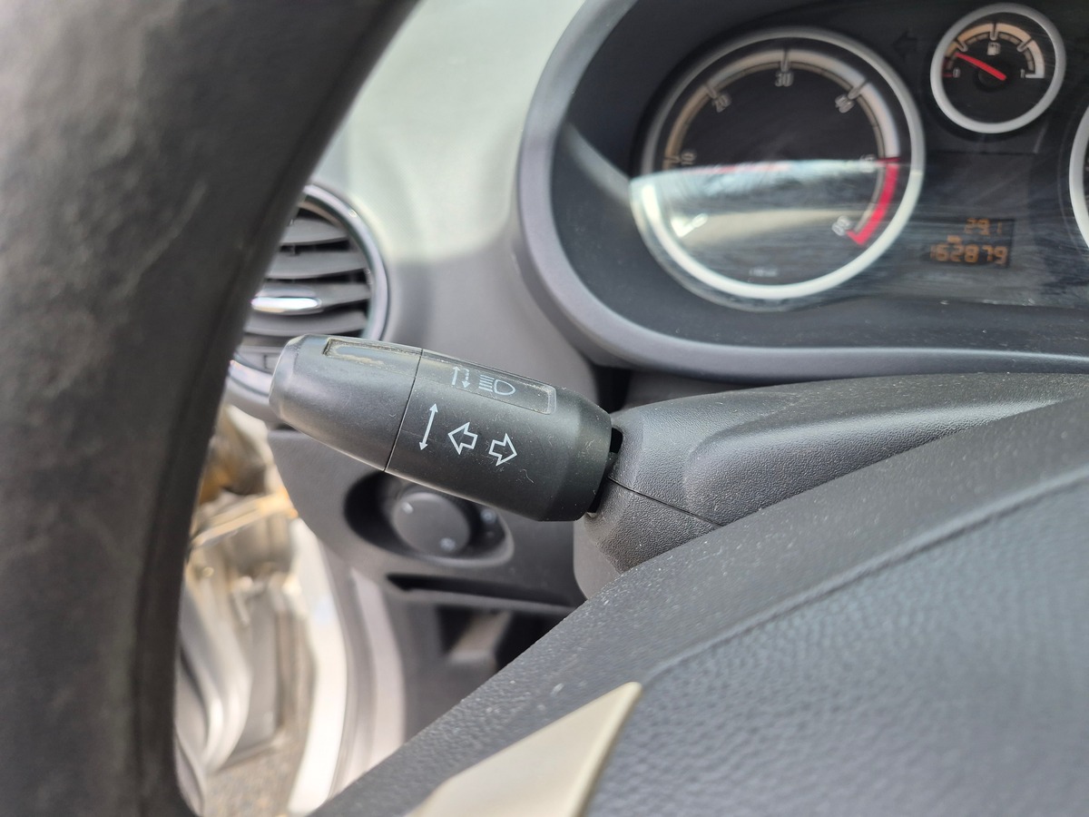 Opel Corsa 1.3 cdti 75 ch Enjoy