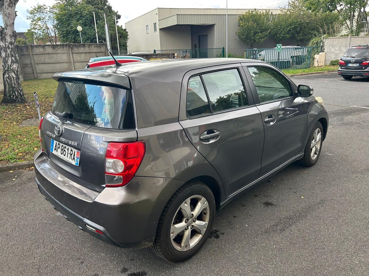 Toyota Urban Cruiser 90 D-4D Life styles en 4 X sans frais CBL