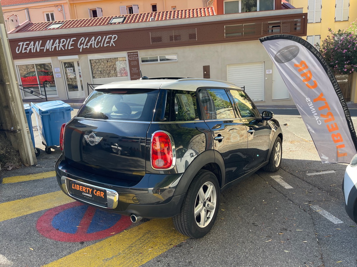Mini Countryman Cooper 1.6 i 115 CV / Toit Ouvrant / Intérieur Cuir / GPS / Boite Auto