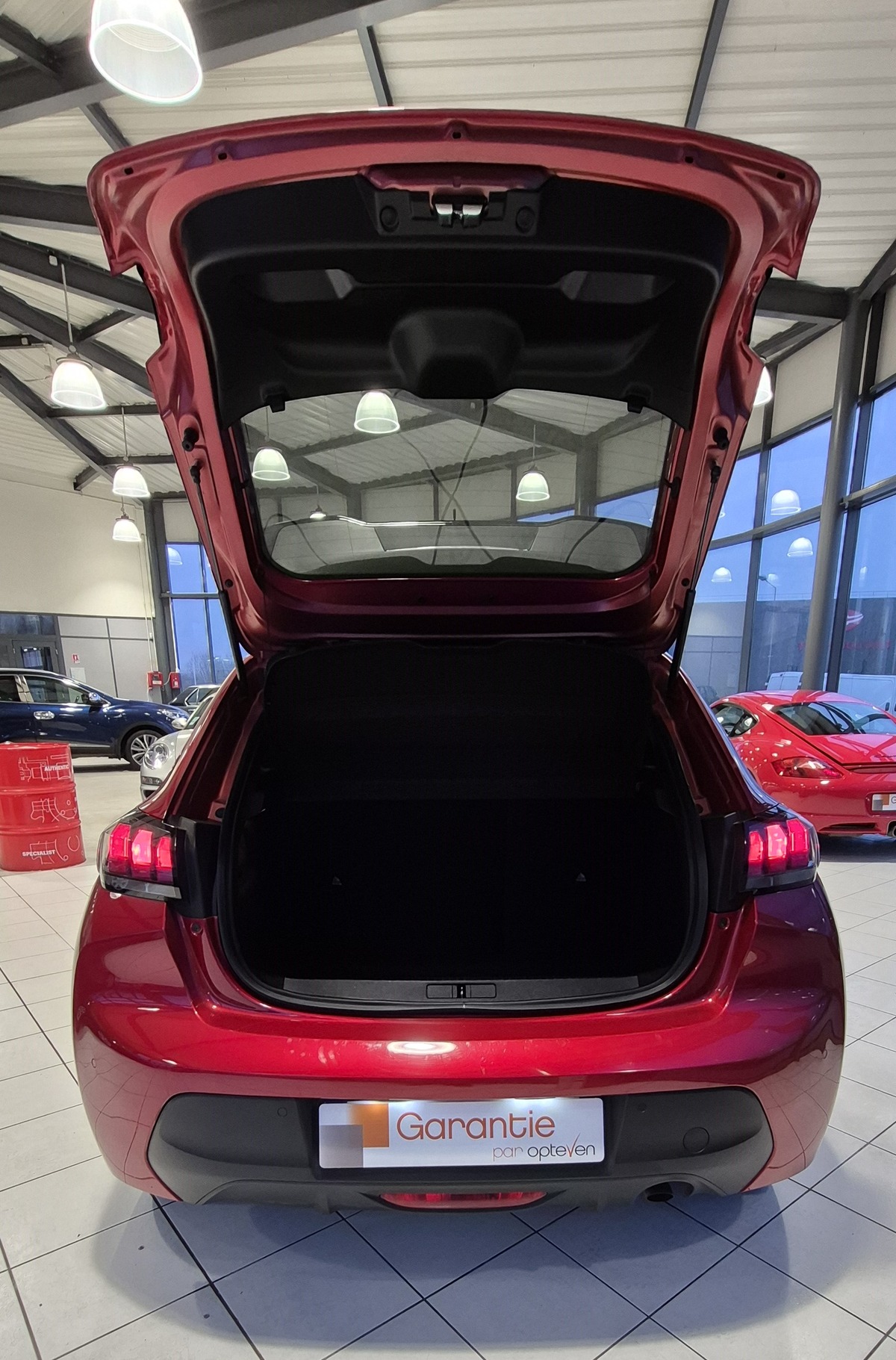 Peugeot 208 1.2 PURETECH 100 S&S EAT8