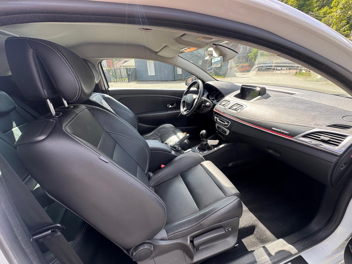 RENAULT Megane III Coupé 2.0 dCi 163 GT