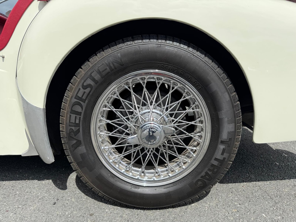 Triumph TR 3 "Petite bouche" 2.0 100cv 1957