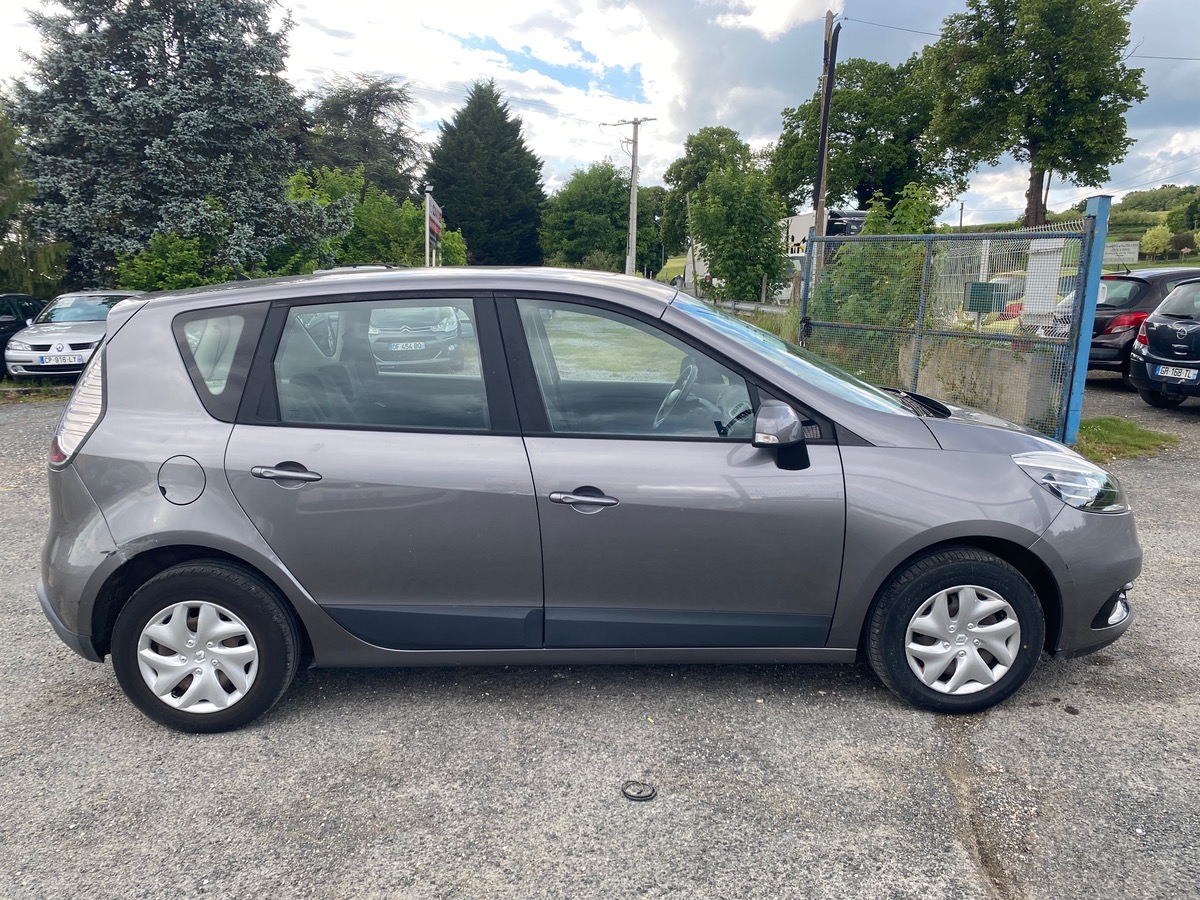 RENAULT Scenic III 1.5 dci 110cv 141090km 1ere main 