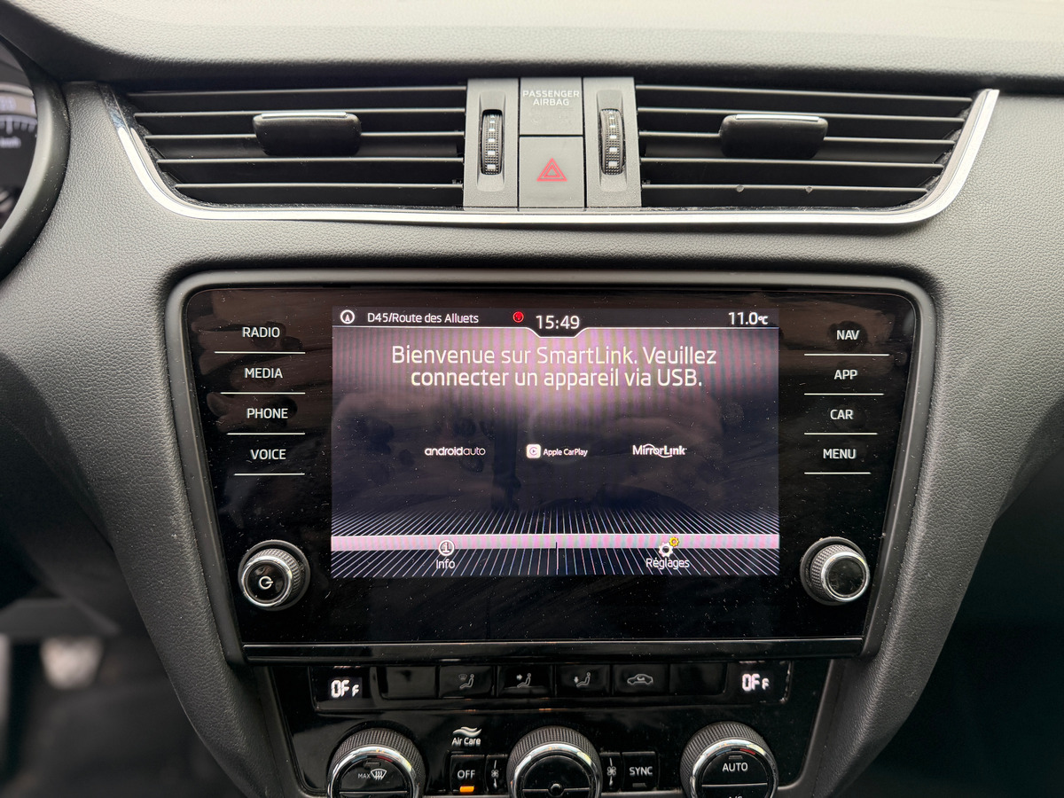 Skoda Octavia Combi Phase 2 1.5 TSI 150 cv - CARPLAY - 1 ERE MAIN - ENTRETIEN VW -DEMARRAGE SANS CLE