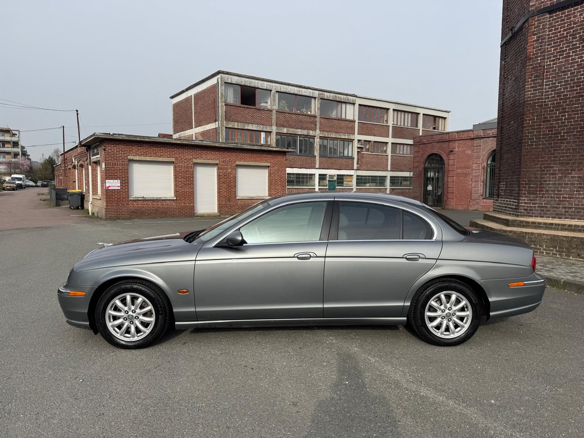 Jaguar S-Type 3.0 V6