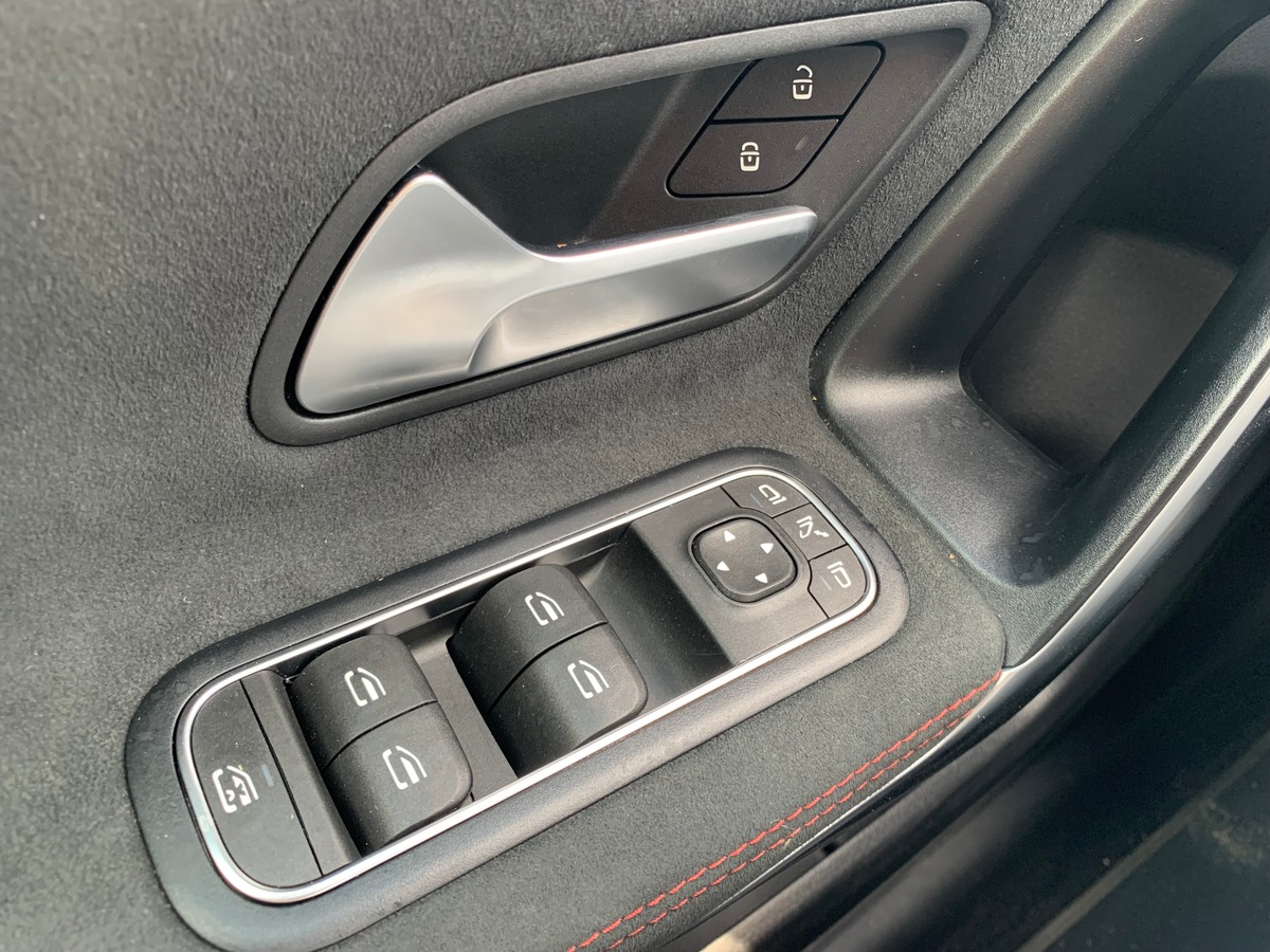 Mercedes-Benz Classe A 150 ch | Amg Line | Eclairage d'ambiance | Siéges chauffants | Caméra recul