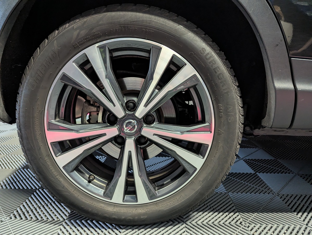 Nissan Qashqai 1.2 dig TEKNA