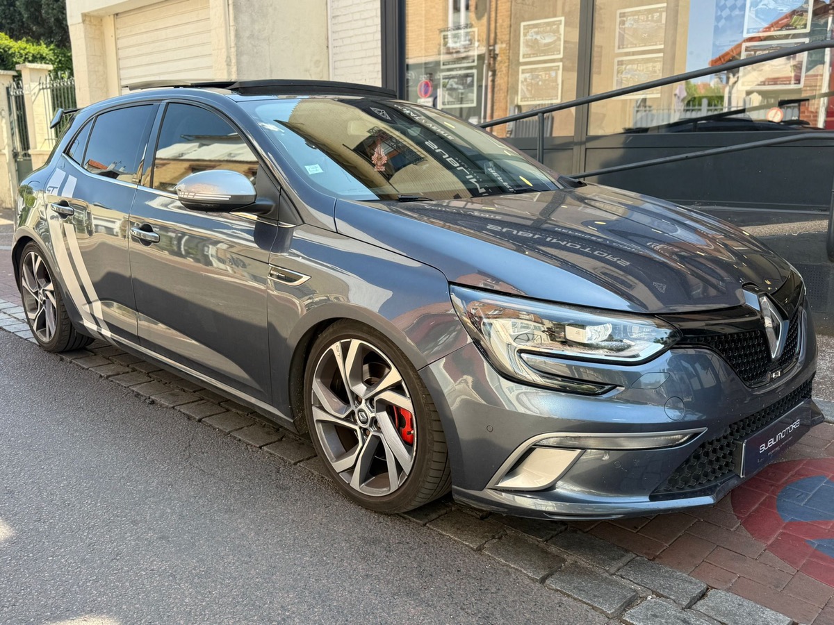 RENAULT Megane IV