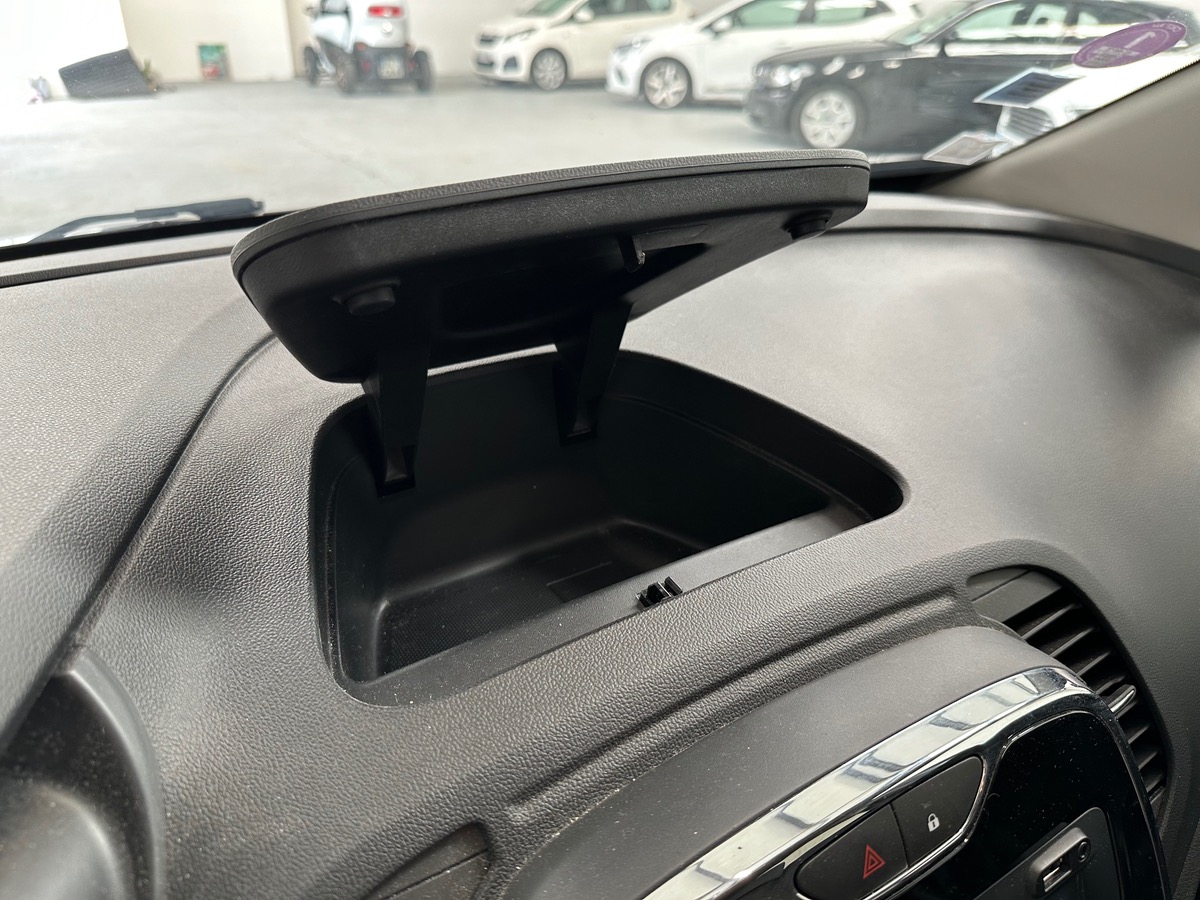 RENAULT Captur 1.2 TCE 120 ENERGY INTENS EDC