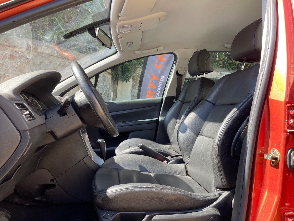 Peugeot 307 1.6 i 110 CV / KM REEL/ 5 Portes / Intérieur Cuir/  Clim/ Boîte auto