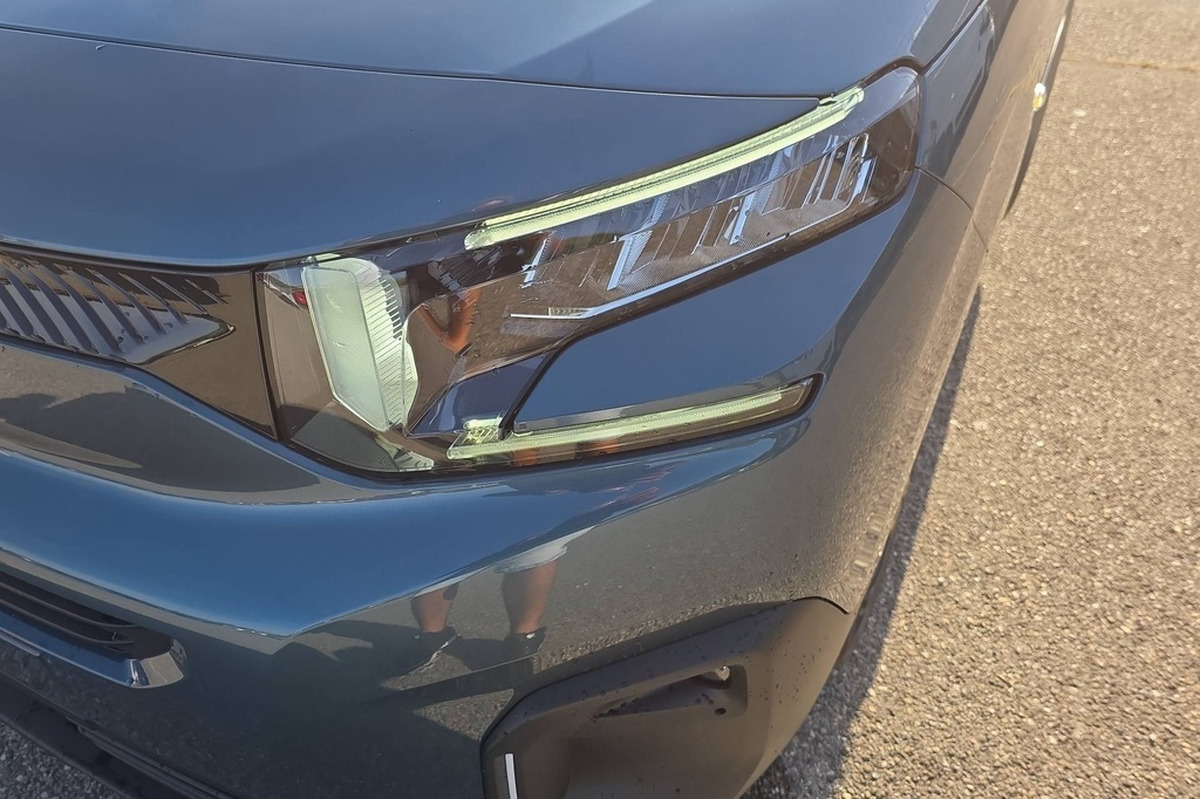 Citroën Berlingo CABINE APPROFONDIE CA M 100 S&S BVM6 | 23100 euros hors taxes | Apple car play