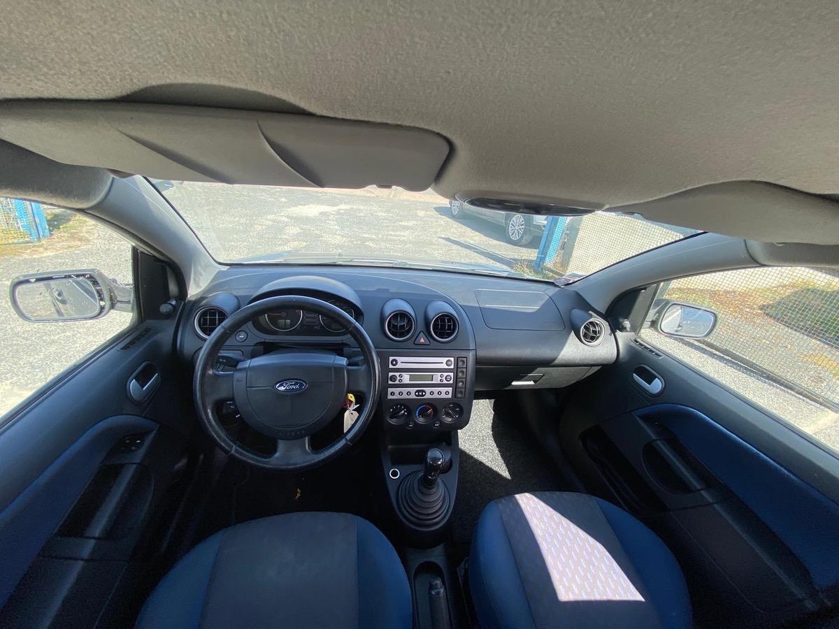 Ford Fiesta 1.4 tdci 70cv de 2004  prête a partir 