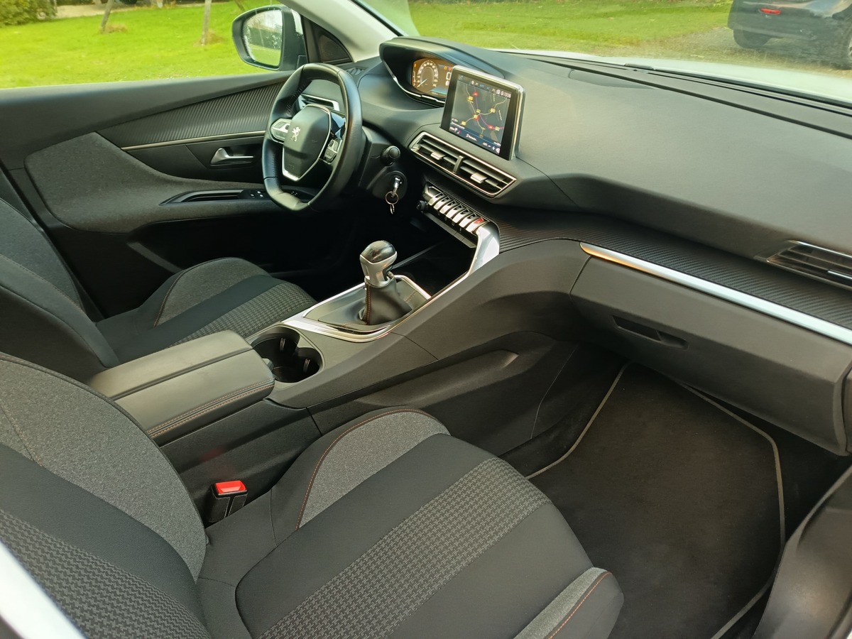 Peugeot 5008 1.5L HDI130 CH ACTIVE BUSINESS Gtie 6 mois