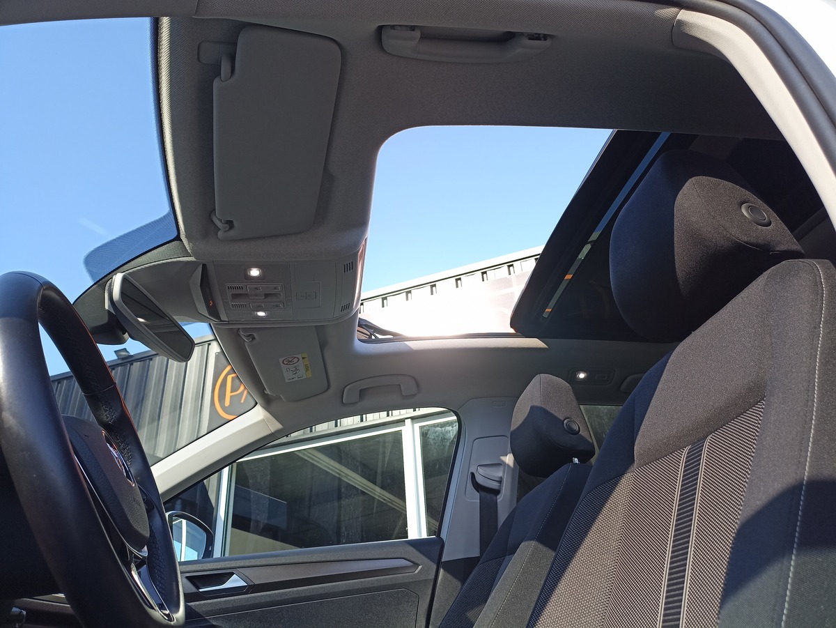 Volkswagen T-Roc 1.0 TSI 115 LOUNGE