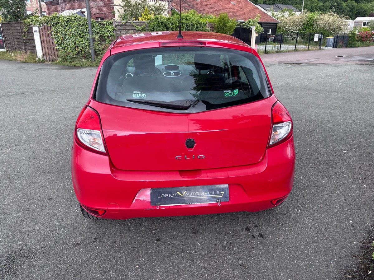 RENAULT Clio III 1.2 75cv - Première main - Garantie