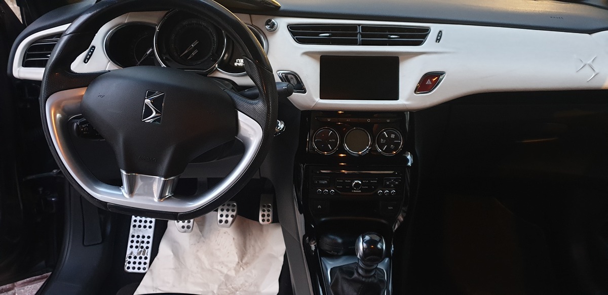 Citroën DS3 DS3 Ultra prestige 1.6 THP 155 Airbags + chaîne de distribution remplacée