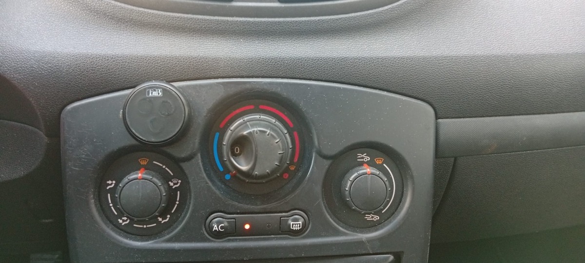 RENAULT Clio 1.5 dci Estate
