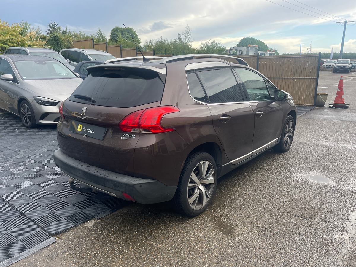 Peugeot 2008 110 cv TOIT PANORAMIQUE - SIEGE CHAUFFANT -  CLIMATISATION AUTO - RADAR DE RECUL