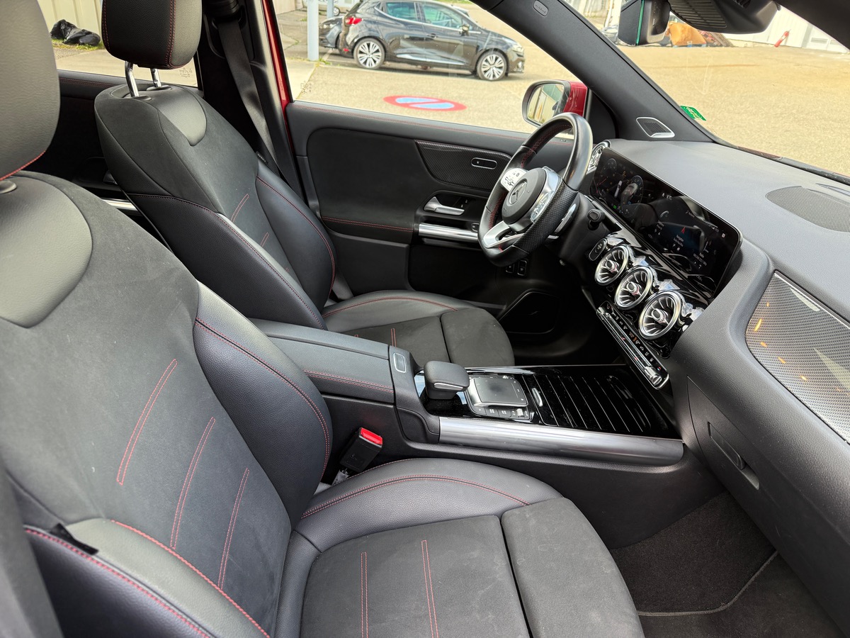 Mercedes-Benz GLA 250 e AMG line 160+102ch 8G-DCT, Toit ouvrant, Suivi complet Mercedes