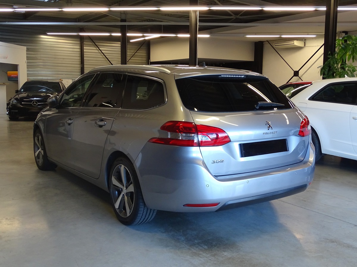 Peugeot 308 SW GENERATION-II SW 130 Ch ALLURE EAT BVA ( DISTRIBUTION OK / CARPLAY )