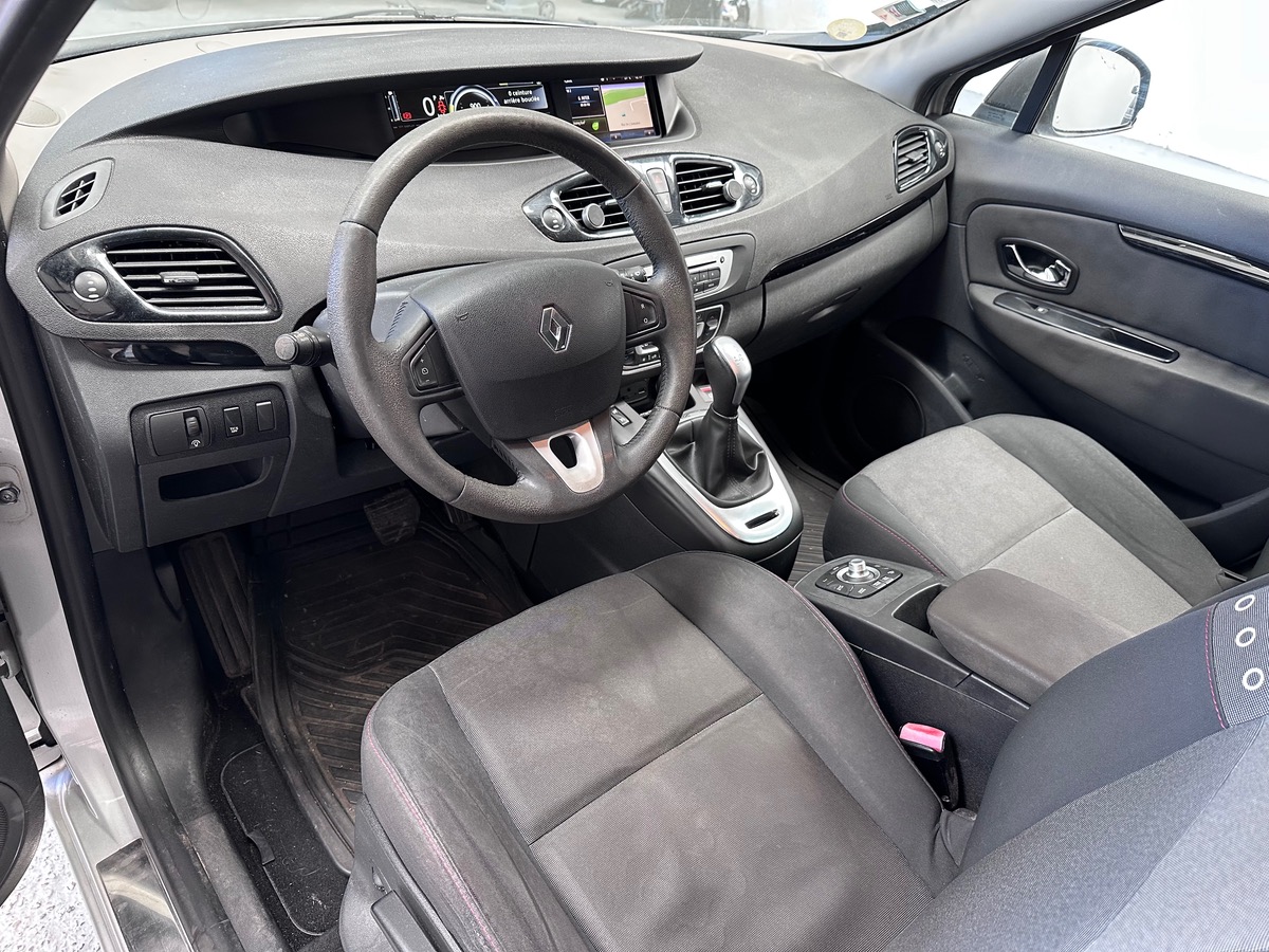 RENAULT Scenic III (3) 1.5 DCI 110 BOSE EDC