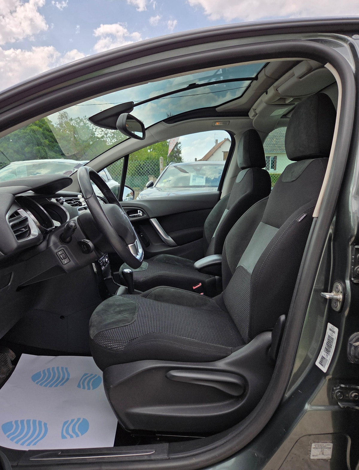 Citroën C3 PHASE II 1.6 VTI 120 CV EXCLUSIVE / BOITE AUTOMATIQUE / FAIBLE KILOMÉTRAGES
