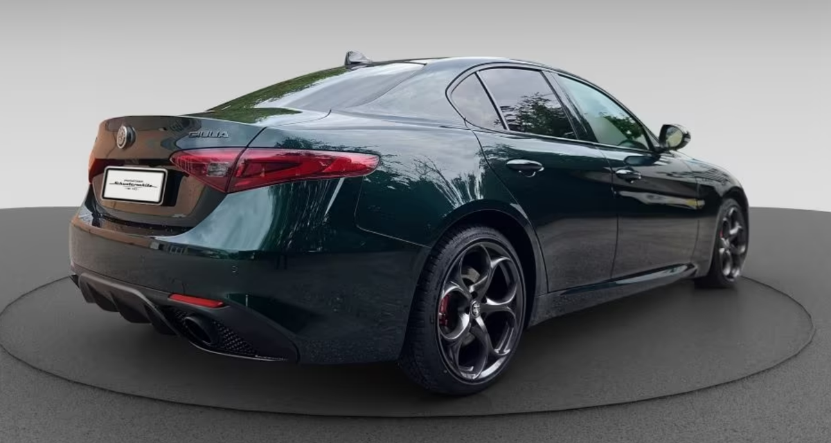 Alfa Romeo Giulia 2.0 TB 280ch Veloce Q4 AT8 Vert Visconti Toit ouvrant Harman-Kardon
