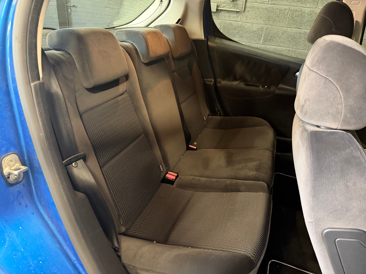 Peugeot 207 1.6 VTI 120CH Premium Pack / 5 portes / Clim auto