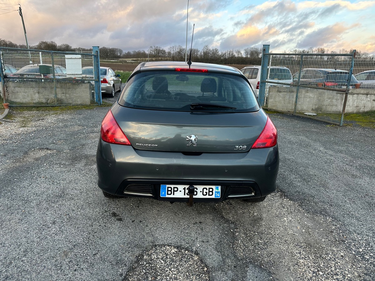 Peugeot 308 1.6 hdi 110cv toit pano 261150km
