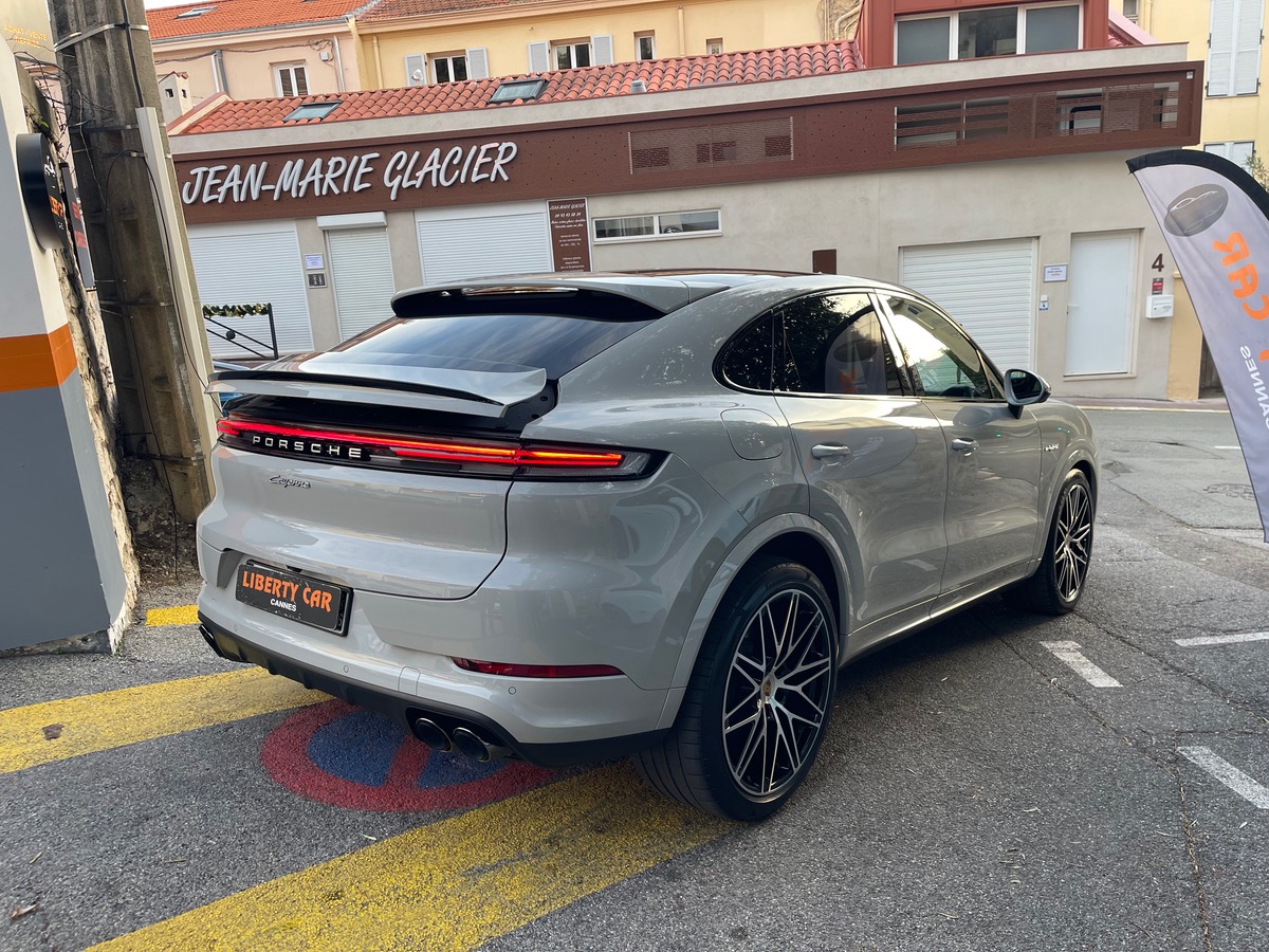 Porsche Cayenne Coupé E hybrid 3.0 i V6 470 304 CV / Echappement Sport / Jantes Spyder/ Pack Chrono