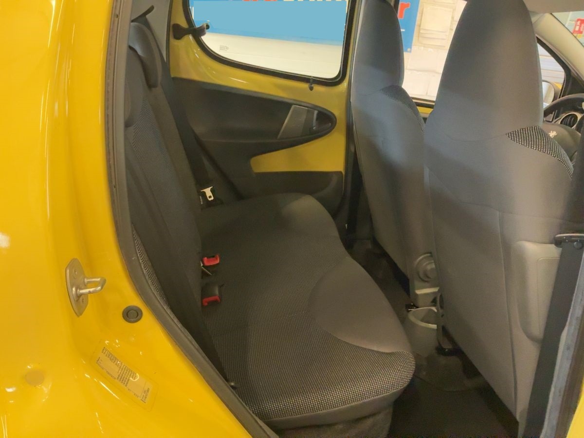 Peugeot 107 1.0i 12v 68 Boite Automatique