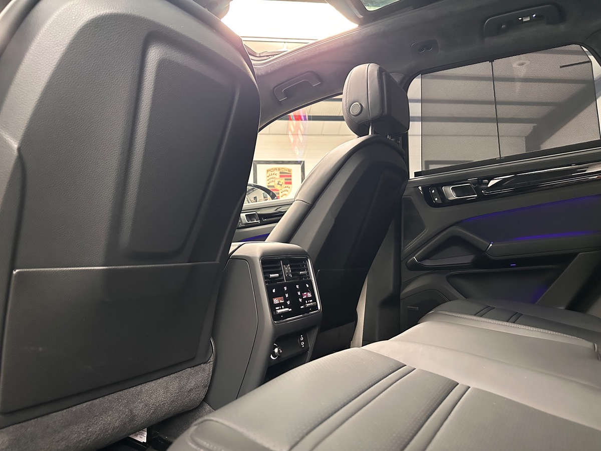 Porsche Cayenne E-Hybrid 3.0 V6 462 cv Tiptronic PLATINUM EDITION - 40000 EUROS OPTIONS