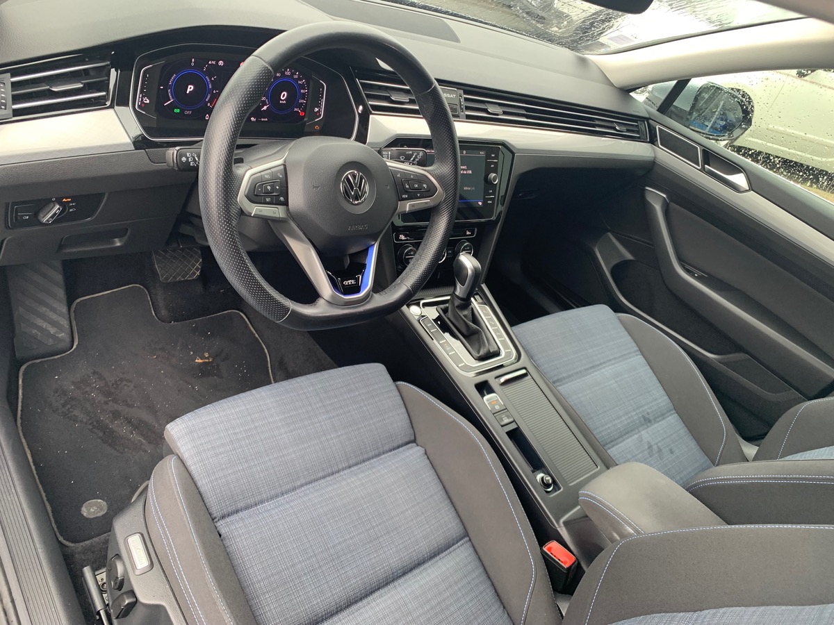 Volkswagen Passat 218 ch | GTE | Combiné instruments digital | Assistant Feu de Route