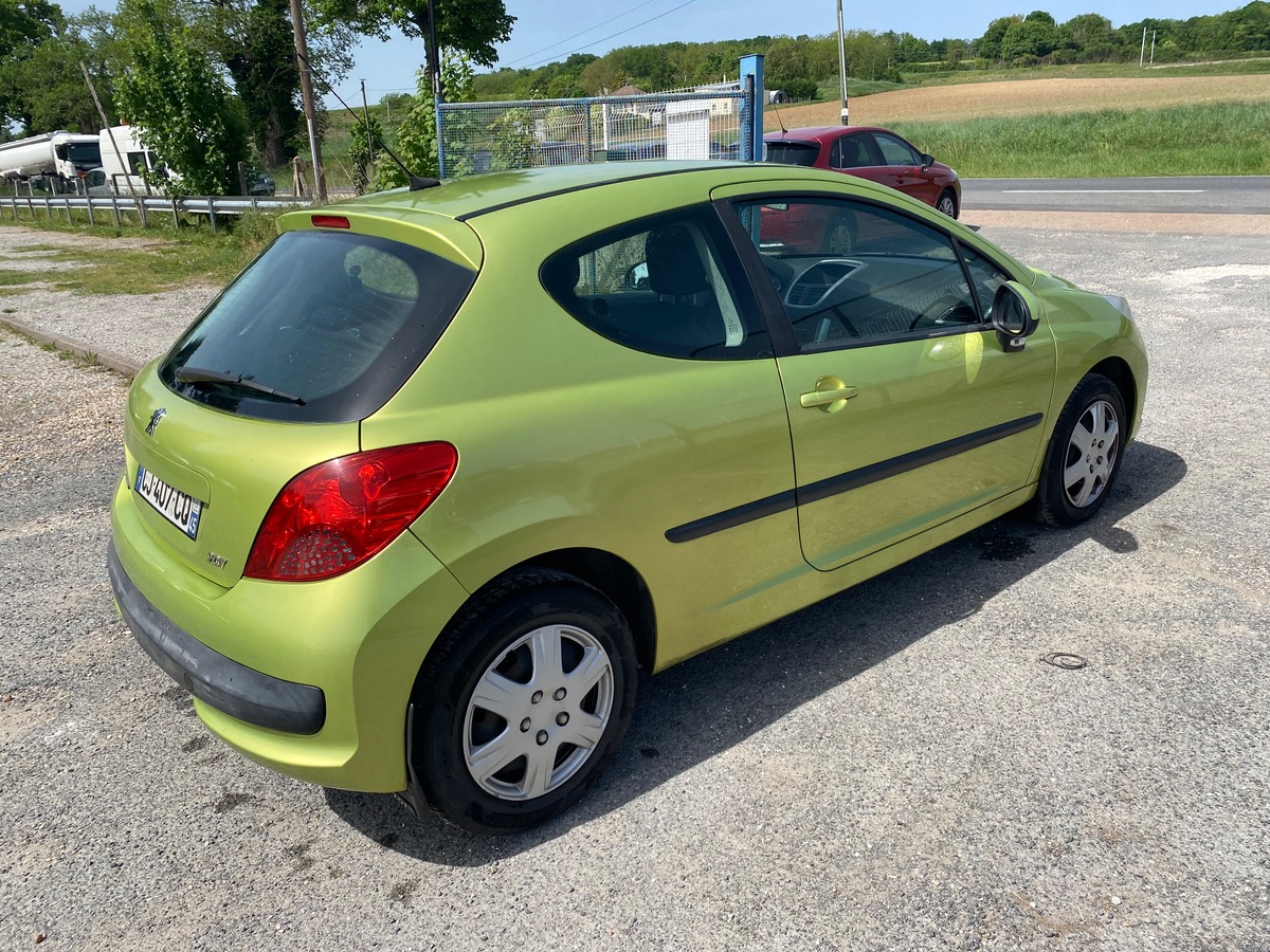 Peugeot 207 1.4 90cv 157041km urban 5 places 