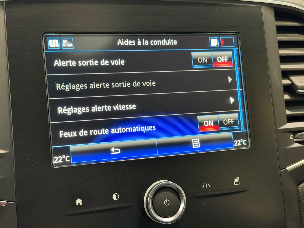 RENAULT Megane IV Blue DCI 115 cv EDC Business