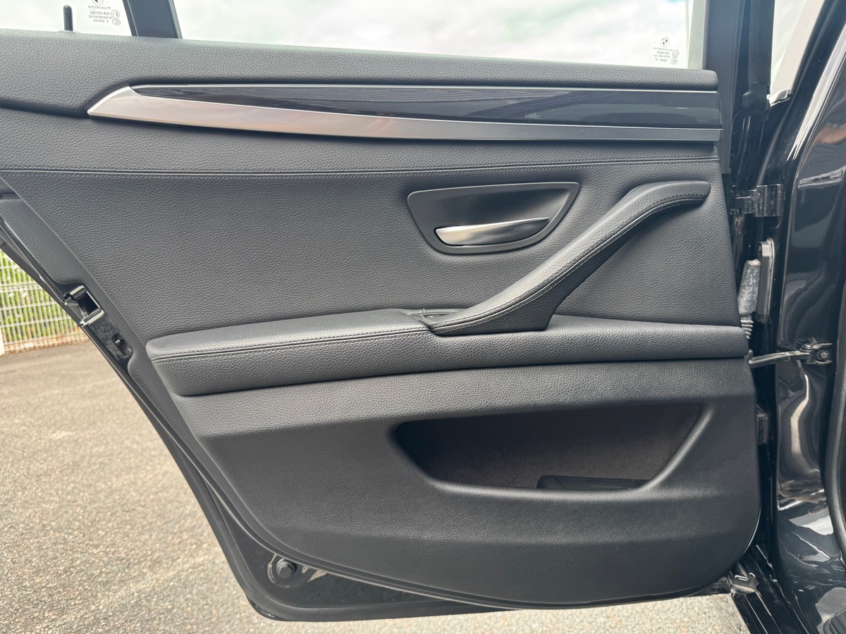 Bmw Série 5 245 ch | Luxury | GPS | Cuir | Régulateur vitesse | Sièges avant et arrière chauffants