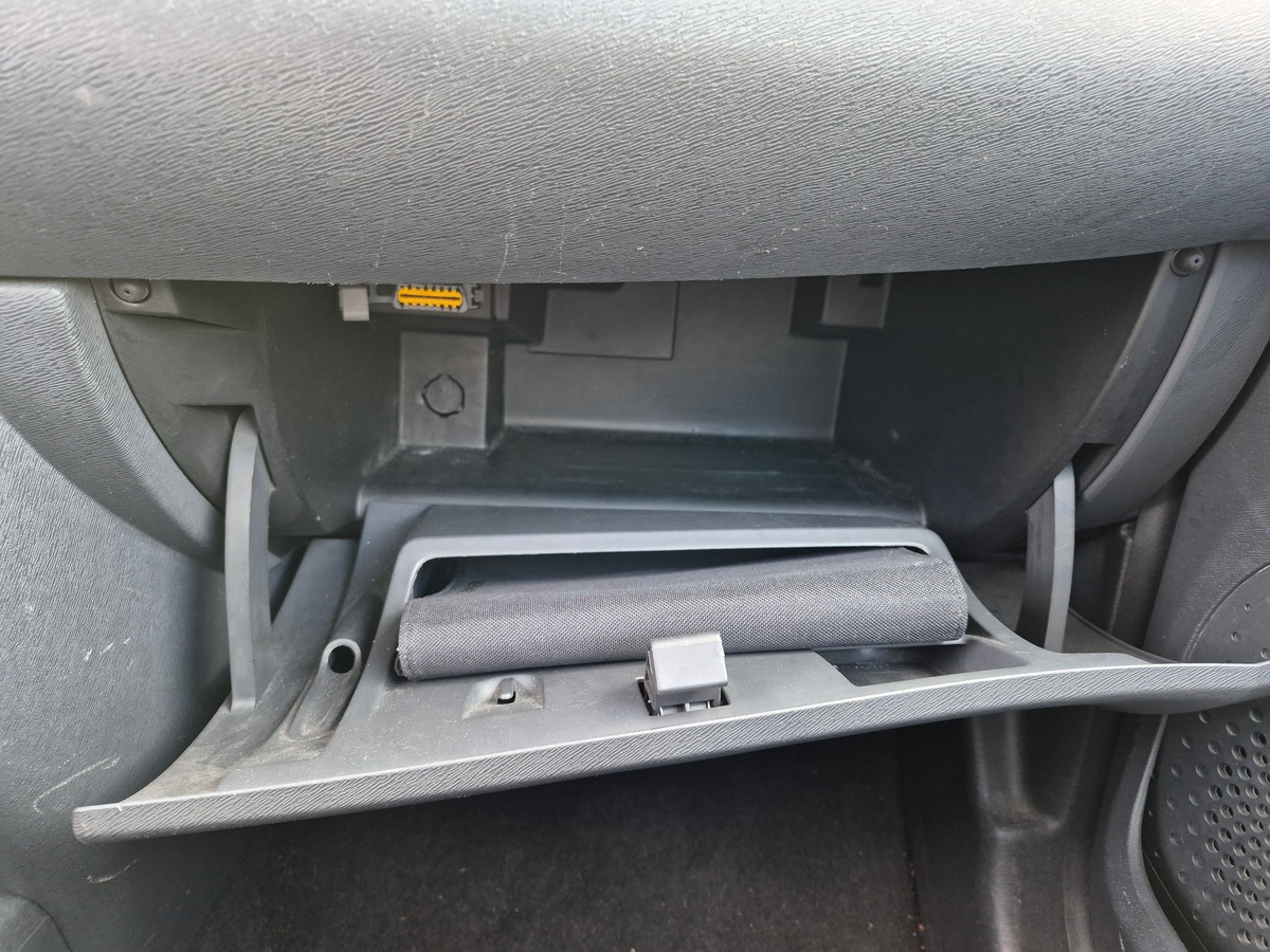 RENAULT Twingo II 1.2 16V LEV ACCESS