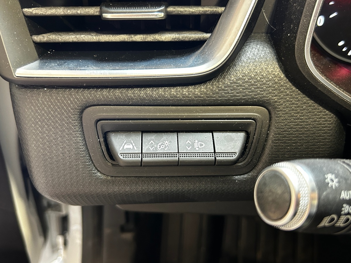 RENAULT Clio V 5 Portes 1.0 TCe 12V S&S 100 cv / SUIVI D'ENTRETIEN / GARANTIE CONSTRUCTEUR