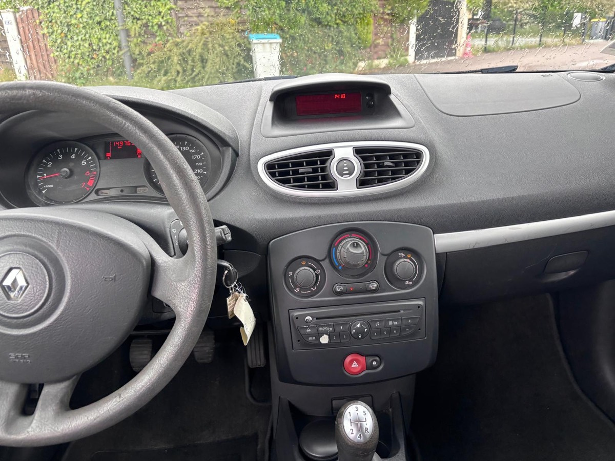 RENAULT Clio III 1.2 75cv - Première main - Garantie