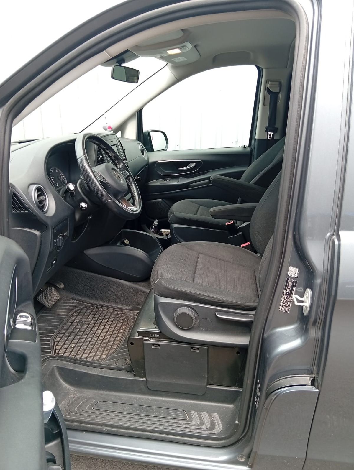 Mercedes Benz VITO Tourer 116 CDI BlueEFFICIENCY Long Pro 7G-TRONIC PLUS