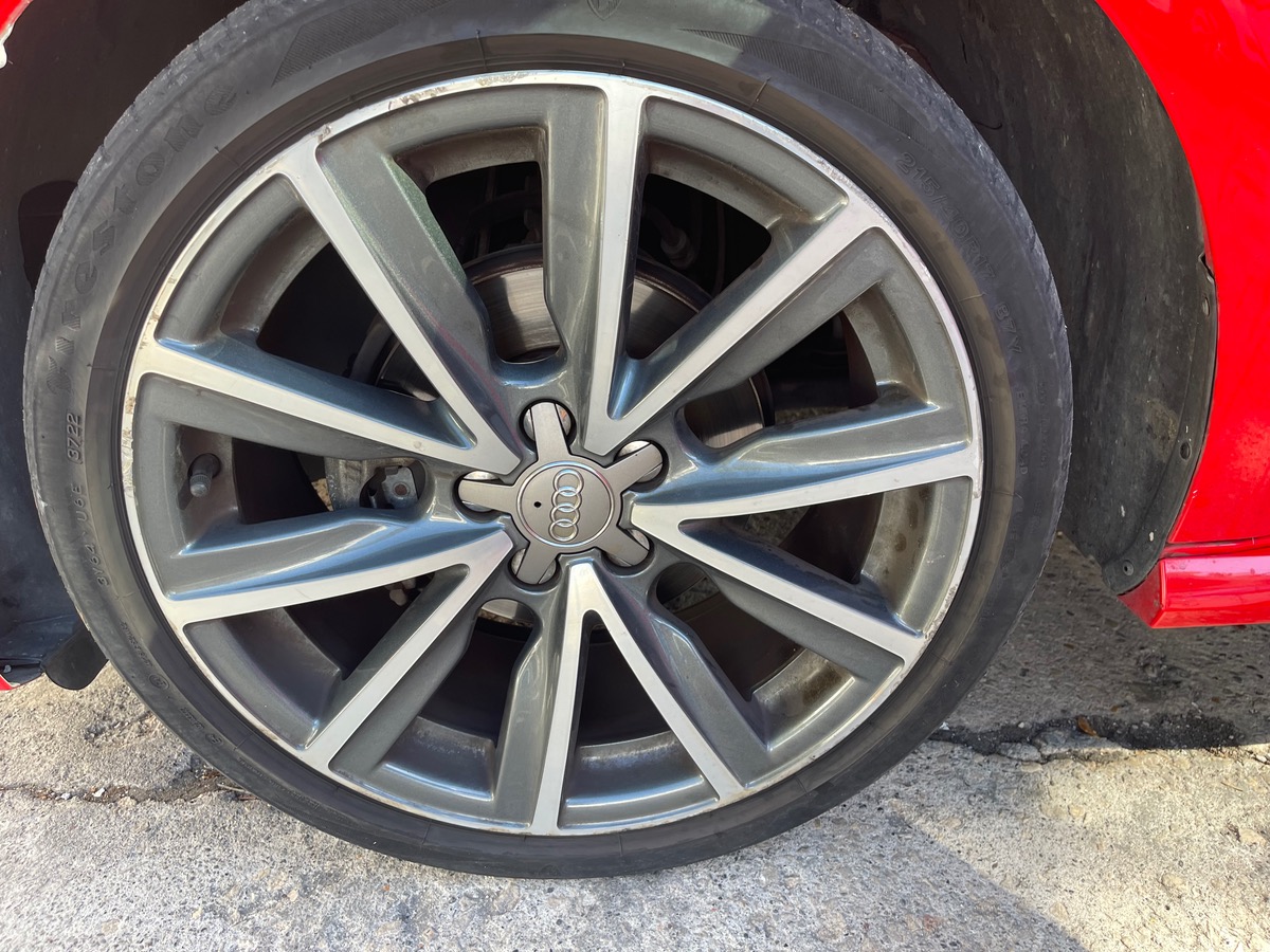 Audi A1 1.4 TDI 90 CV / Phase 2 / S Line / Embrayage Neuf / Jantes S Line