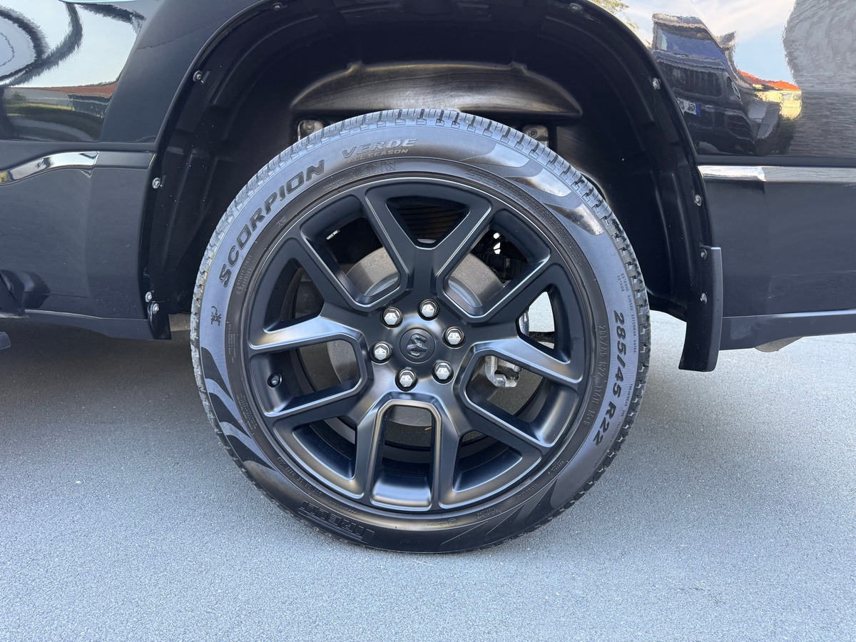 Dodge RAM 1500 LARAMIE SPORT NIGHT EDITION 402 CH / TVA / CARNET / 21663 KMS