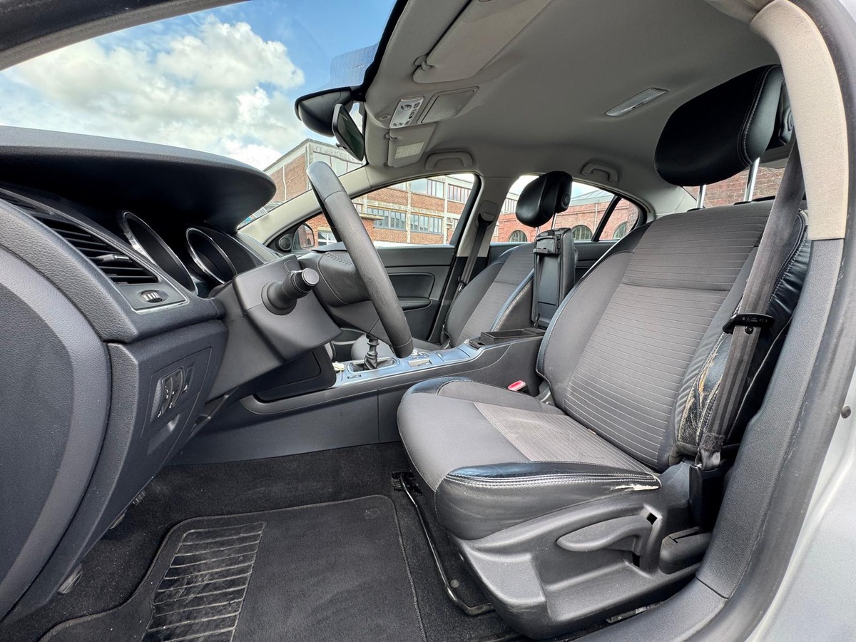 RENAULT Latitude 2.0 dci 150cv Business - garantie
