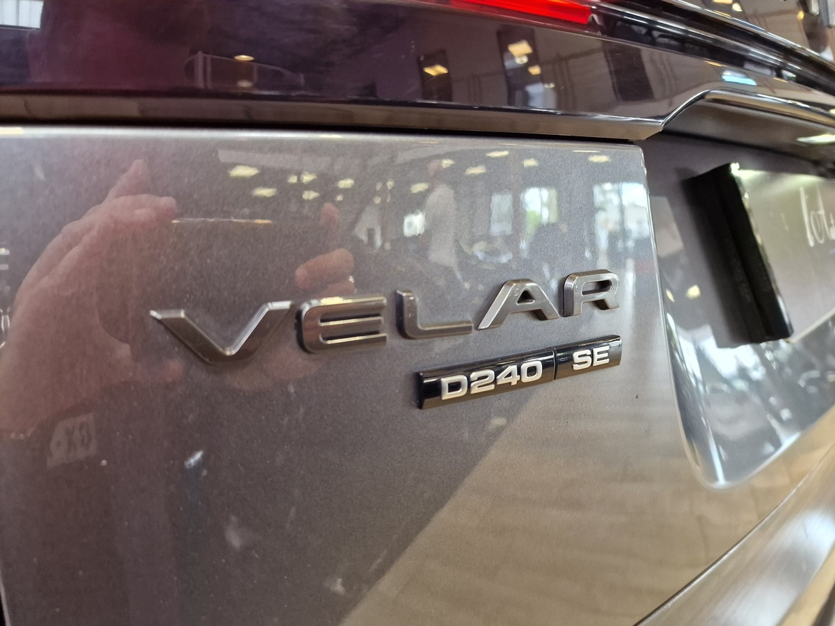 Land-Rover Range Rover Velar 2.0 D240 SE R-DYNAMIC TO/MERIDIEN/JA 20 D